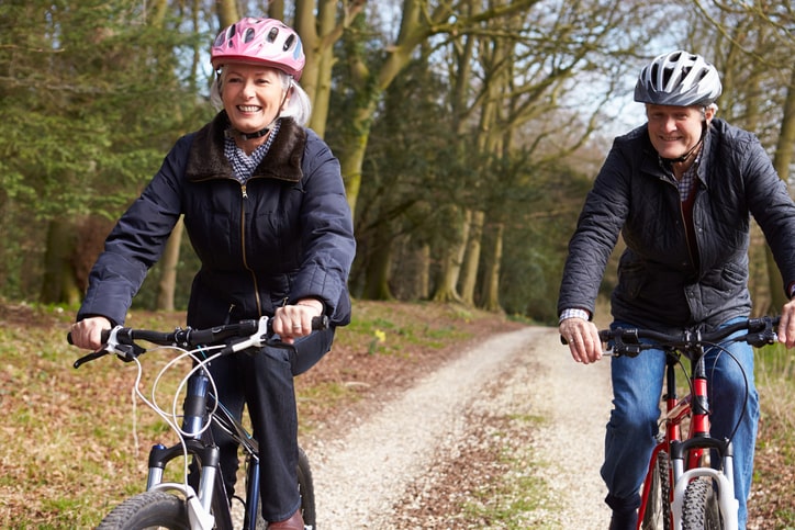 couple riding bikes